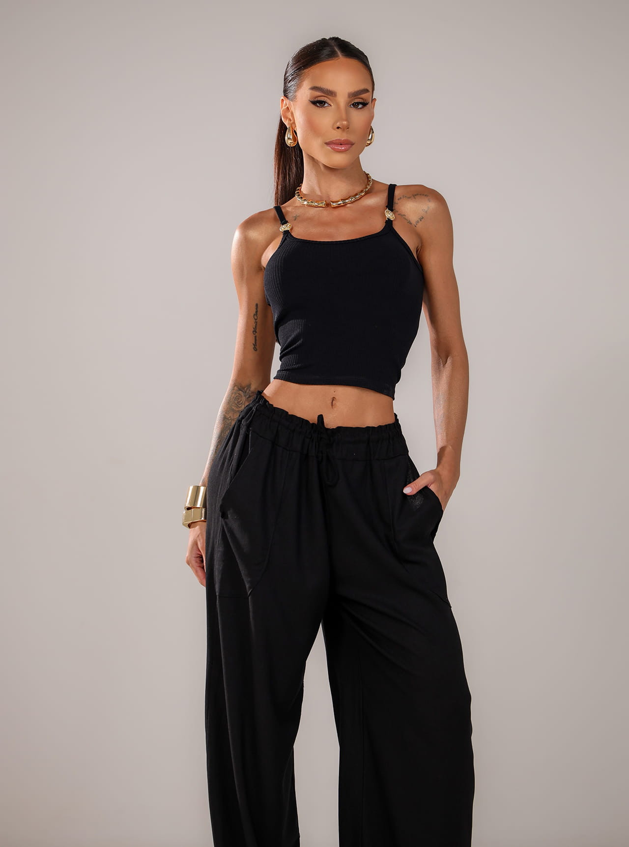 Cropped Chocolate Doce Autoridade Preto