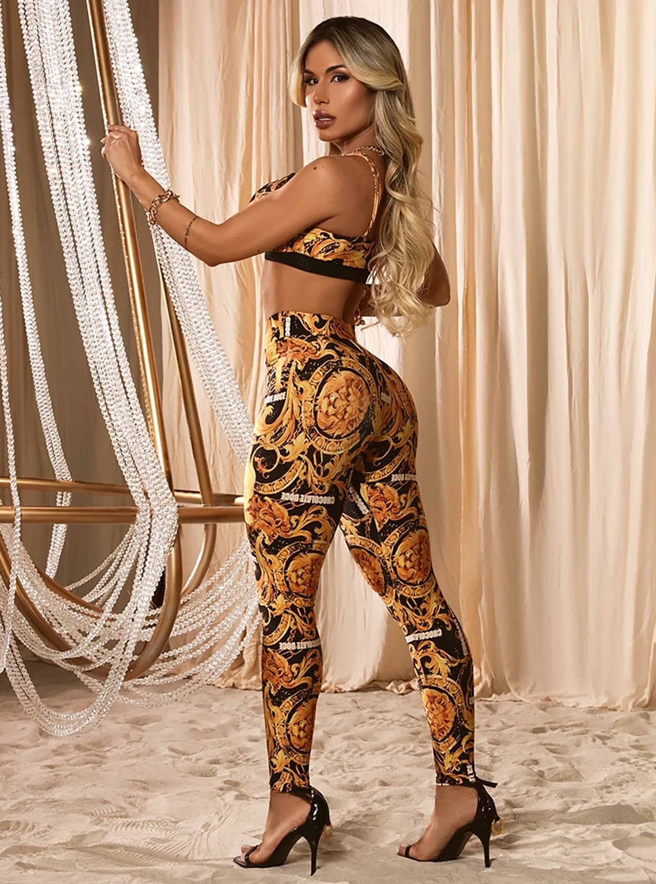 Conjunto Chocolate Doce Mirage Estampa dourada