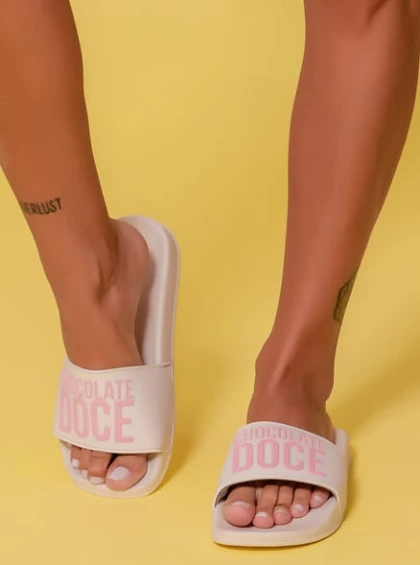 CHINELO CHOCOLATE DOCE SLIDE OFF WHITE