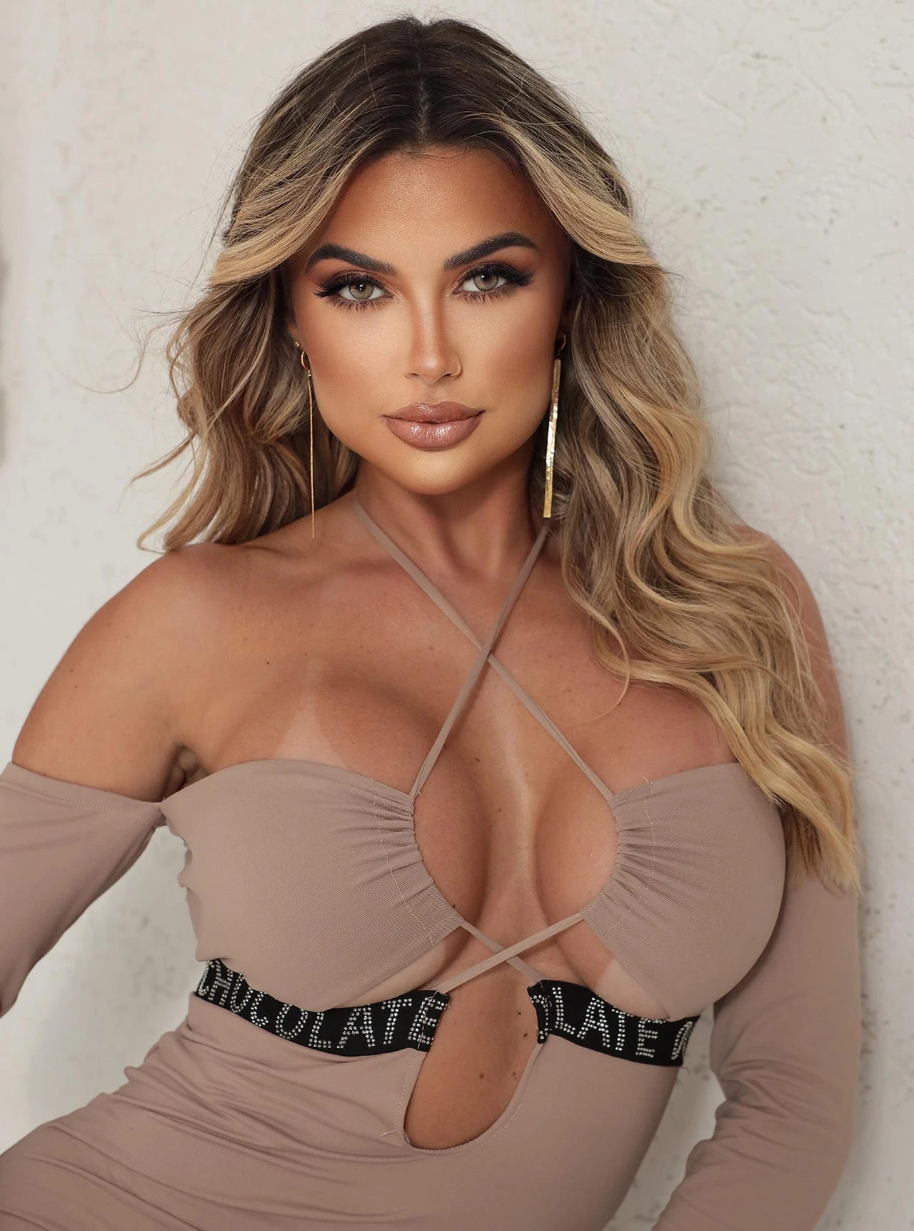Vestido Chocolate Doce Thymea Nude