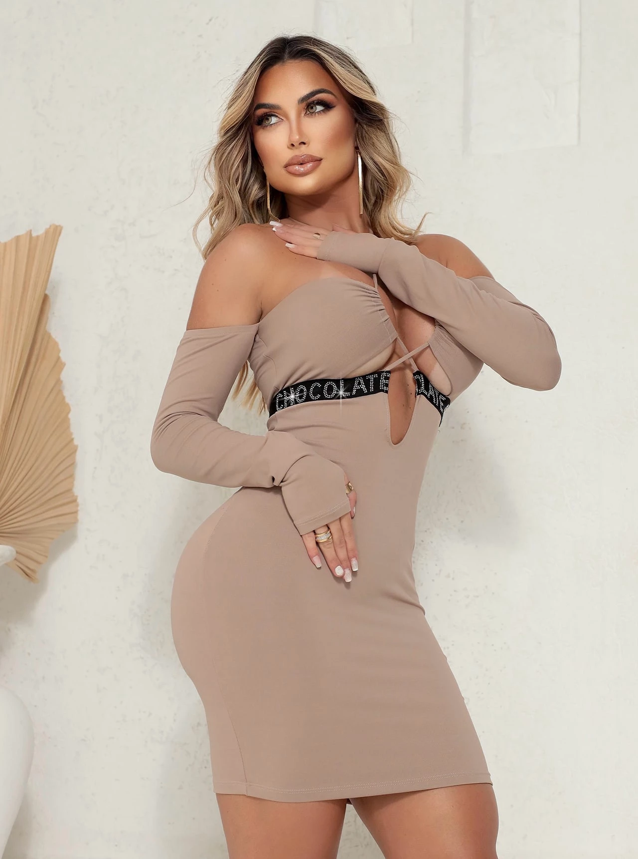 Vestido Chocolate Doce Thymea Nude